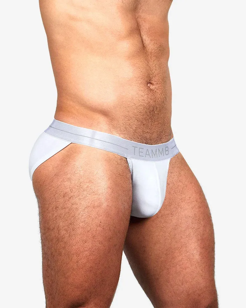 Teamm8 Icon Sport brief modal white