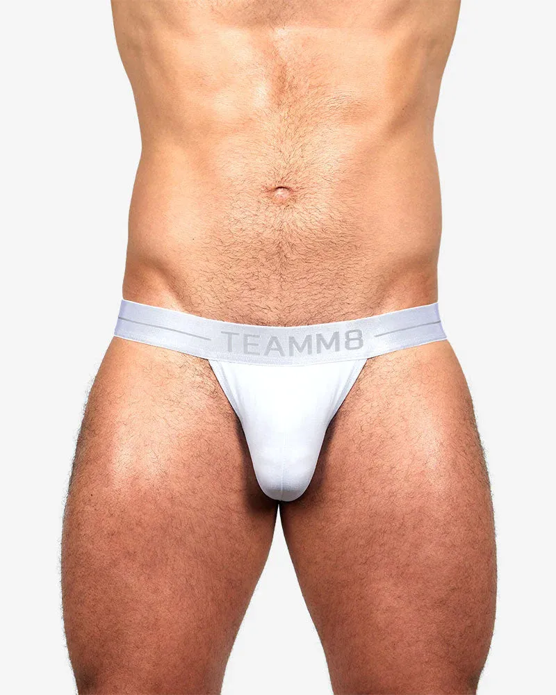 Teamm8 Icon Sport brief modal white